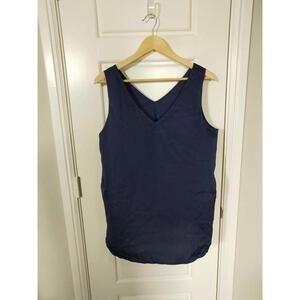 women's top size LG navy blue W132